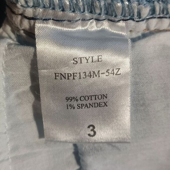 684145..Almost Famous Denim Patchwork Flare Jeans Size 3, W26" 30"Inseam  9"Rise - Picture 7 of 7